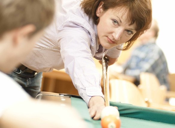 Billardspiel in einem Cafß©