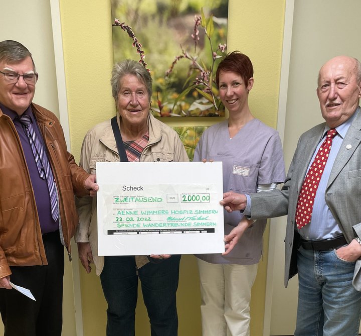 Spendenübergabe an Aenne Wimmers Hospiz
