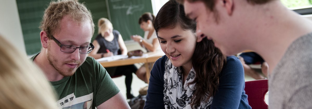 Schüler/-innen im Unterricht