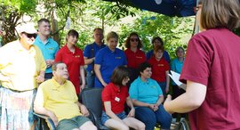 Hauschor gehört beim Sommerfest im Haus am Bühl dazu. 