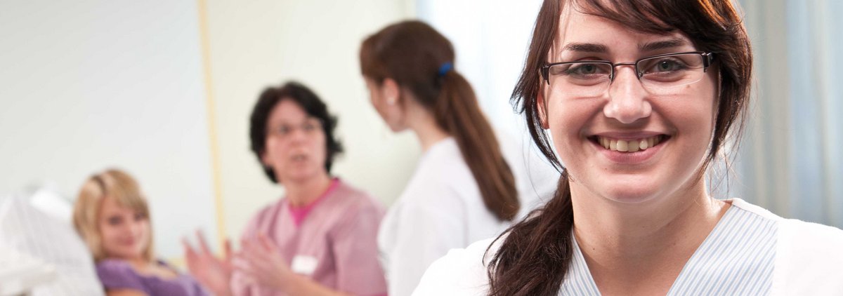 Schülerinnen der Gesundheits- und Krankenpflege