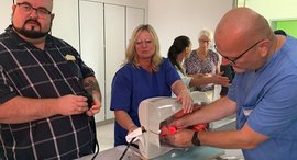 Menschen im Krankenhaus Kirn 