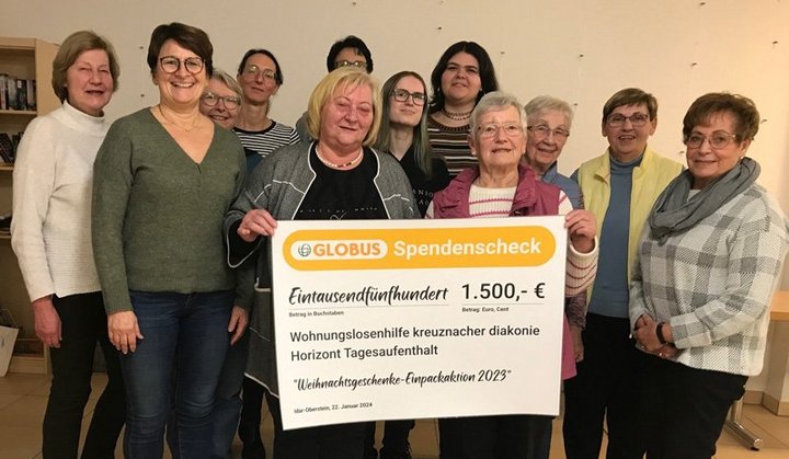 Der Tagesaufenthalt Horizont erhält einen Spendenscheck von engagierten Frauen aus Idar-Oberstein