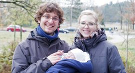 Helen und Leon Dies mit Baby Joscha
