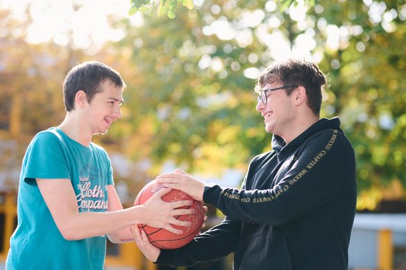 Bodelschwingh Schule Meisenheim - Pausensituation, Basketballspiel