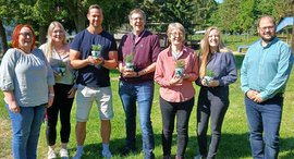 Neue Praxisanleiterinnen und -anleiter sowie das Führungsteam der Kinder-, Jugend- und Familienhilfe Rechtenbach