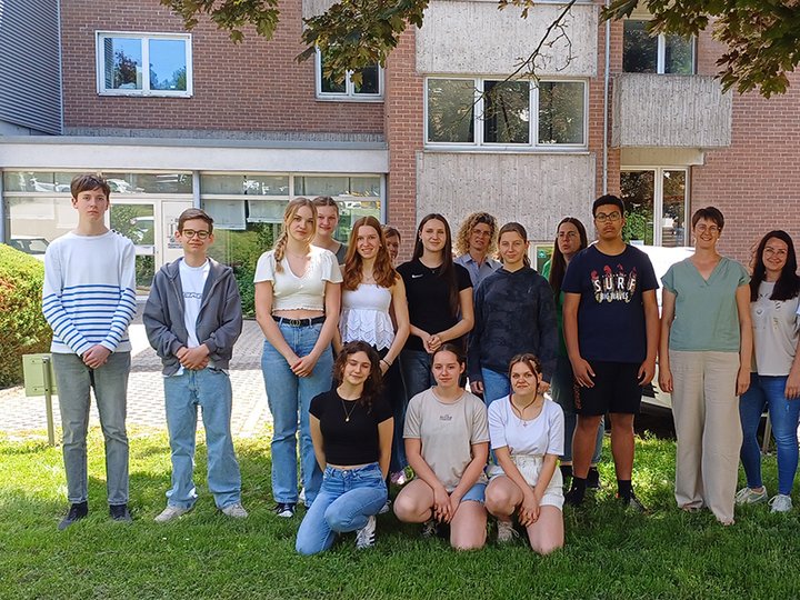 15 Schüler haben beim Projekt Care4Future in der Hunsrück Klinik teilgenommen