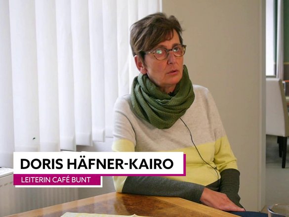 Vorschau auf Video Cafe Bunt - Leiterin der Einrichtung